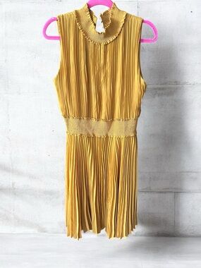 Pleated halter style marigold midi dress size 16